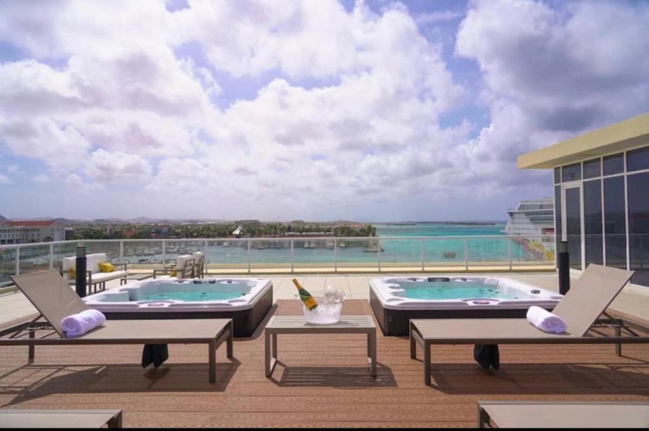Stylish Luxury Condo, Central Location, Ocean View, Pool, Gym โอรันเยสตัด ภายนอก รูปภาพ